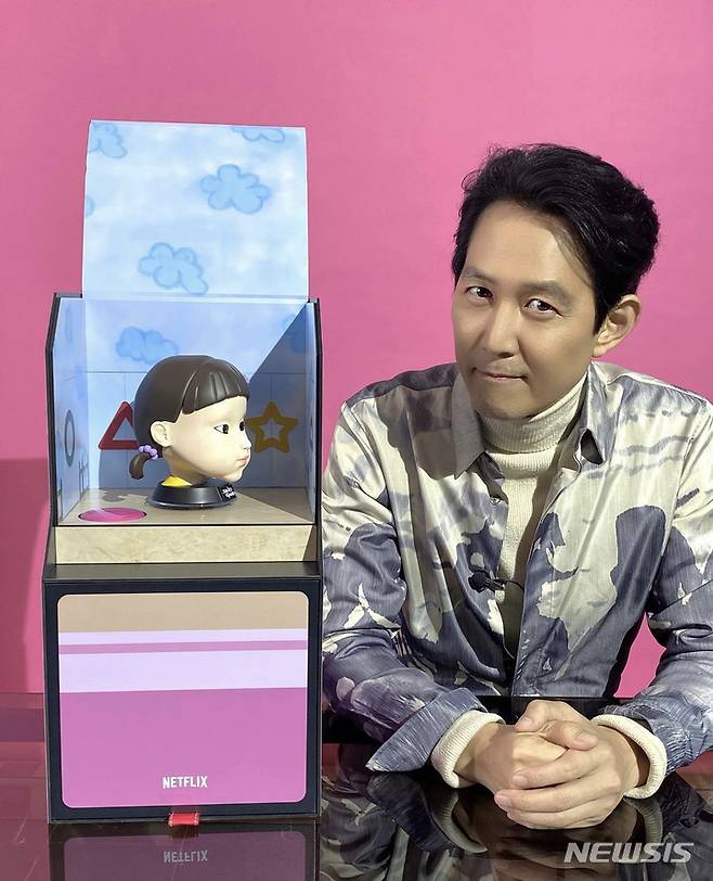 Actor Lee Jung-jae has delivered a warm-hearted recent news.On the 26th, Lee Jung-jae posted two photos on his instagram with an article entitled Utube Video Shooting.Lee Jung-jae in the first photo poses nicely on set.In the second photo, Lee Jung-jae stares at the front with a box of Young Hee character dolls appearing in the Netflix drama squid game next to her.The netizens who watched this responded such as I am cool today and I love you. Especially, many overseas fans left cheering comments.Meanwhile, Lee Jung-jae recently appeared in the Netflix drama squid game as Sung Ki-hoon.squid game was the first Netflix content to rank first in 83 countries.