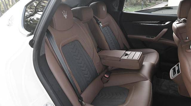 마세라티 in 부산...콰트로포르테 S Q4 그란루쏘