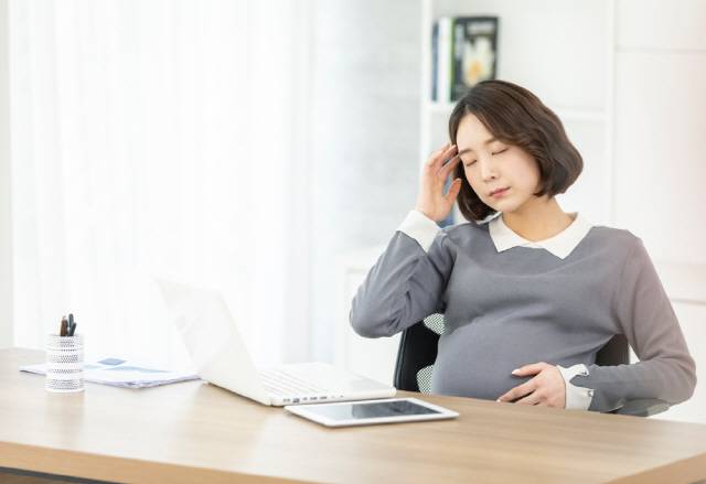 임산부라도 발열을 참는 것보다 약을 먹는 게 나을 수 있다./사진=클립아트코리아