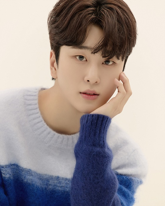 JFL Entertainment, a subsidiary company, released a new profile photo of real rights on the 25th.In the new profile photo, real rights have revealed a variety of charms, from fresh boys to fresh images.Above all, it is a soft charm that reverses the charismatic appearance that was shown on the stage as an idol member.Meanwhile, real rights are the leader of the group Newkid, which has been called South American Stone since its debut in 2019 and has been loved greatly.Newkid is currently focusing on individual activities, and real rights are also active in various fields such as drama and entertainment, and are firmly established as an actor.Web Drama, released last year, appeared in the role of Baek Ho-min, a social early-life, in My Star, proving a wide spectrum of acting.