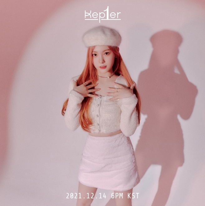 Kep1er, a project group created through Girls Planet, raised expectations for its debut with lovely visuals.Kep1er (Choi Yu-jin, Xiaoting, Massiro, Kim Chae-hyun, Kim Da-yeon, Hikaru, Heuningbahie, Seo Young-eun, and Kang Ye-seo) released three additional concept photo chapters titled Concept Photo 1: Connect Zero (Concept Photo 1: Connect 0) on the official social network service (SNS) and homepage at 0:00 on the 25th.Kep1er, who made his debut on December 14th with the first concept photo of Choi Yu-jin, Xiaoting and Massiro on the 24th, opened the concept photo of Kim Chae-hyun, Kim Dae-yeon and Hikaru on the same day.First, Kim Chae-hyun, who showed a lovely charm with a warm texture of beige & pink set-up, completed a romantic atmosphere with a soft smile and focused his attention.Kim Dae-yeon also has a youthful energy and hot presence with a lovely kitsch look of black and pink color.Hikaru attracted attention by showing a pure charisma that is sophisticated and reversed in a hip aura with a trendy punk look.The three members showed off their charm with a colorful pink styling and led to the peak of expectations for their official debut.Kep1er will open concept photos for each member following the concept photos of Kim Chae-hyun, Kim Dae-yeon and Hikaru, and will lead the hot response of global fans with their differentiated loveliness and infinite charm.Kep1er, which has been showing an unfavorable rise in various social media such as TikTok, YouTube, and Instagram since its official debut, is raising questions about the new album that nine completers will show with various teeing contents.Kep1er, which means Kep, which means that you have a dream, and 1, which means that nine girls will come together to become the best, will continue to communicate with global fans for two years and six months after their official debut.