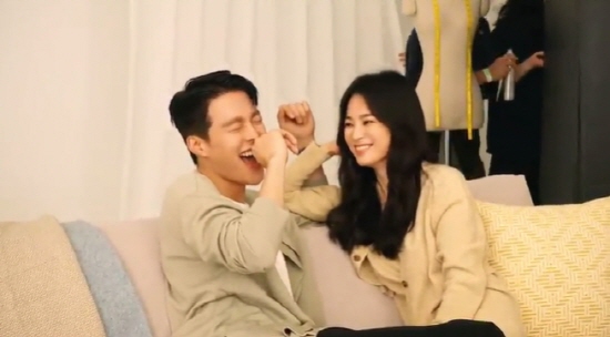 On the 25th, SBS gilt drama I am breaking up now instagram, I am breaking up now.The video came up with the article #Song Hye-kyo #Jang Ki-yong.The video shows behind-the-scenes footage of the poster shooting scene.Song Hye-kyo and Jang Ki-yong held hands and smiled and boasted a good-looking vision.The close-up shooting is also not awkward. The professional aspect stands out.Even if you are not taking a poster, you are sitting on a friendly seat and monitoring the picture.The atmosphere of fire is noticeable, with Song Hye-kyo playing a prank that pierces Jang Ki-yongs nose and Jang Ki-yong laughing loudly.Choi Hee-seo, who is appearing on Were Breaking Up Now, commented, Cutty Pretty. The domestic and foreign netizens also responded.I am breaking up now is a farewell act that is written as farewell and reads love.Photo: Were breaking up now, Instagram