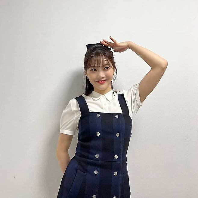 Group OH MY GIRL Choi Hyo-jung showed off her fresh beauty.On the 29th, Choi Hyo-jung posted several photos on his personal instagram with an article entitled Thank you and thank you.Choi Hyo-jung in the public photos is making various facial expressions toward the camera. The beauty of Choi Hyo-jung, armed with freshness and cuteness, thrilled the fans.The fans who saw it responded such as It is so cute, Thank you for us and Princess atmosphere.Meanwhile, Choi Hyo-jung is appearing on the TV Chosun entertainment program Tomorrow is a national singer.iMBC  Photo Source Choi Hyo-jung Instagram