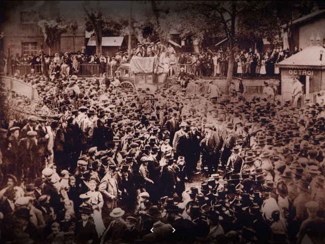 ▲1890년대 카르모에서는 파업에서나 선거 때나 조레스가 도착하면 흔히 시위를 벌였다 (사진 출처: 장조레스박물관 Centre national et musée Jean Jaurès)