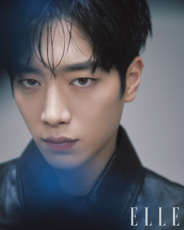 Actor Seo Kang-joon filmed the December issue of Elle.As the film was taken just before the army Enlisted of Seo Kang-joon, the picture focused on the unfamiliar and colorful charm of Seo Kang-joon.After the photo shoot, Interview was held.Both of the works started shooting around May this year, said Seo Kang-joon, who is related to Disney Pluss original series Grid and the movie Happy New YearI would have liked to see the finished work quickly and to have the moment when the work was released, but I am a little sorry that I can not do it. When asked what kind of person he seemed to be compared to his debut, he said, The biggest change is that the scene that was the object of fear has improved.The process of changing things that I have prepared with my subjectivity in the field is now comfortable.The filming site is a place where I can enjoy it. The most aggressive moment of freedom was the I will go if the weather is good. I tried a little different for each take.It was a role that I felt very free from the point of view of Acting. iMBC  Photos