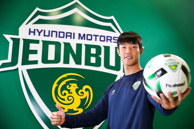 지난달 30일 전북 현대 클럽하우스에서 만난 전북 중앙수비 겸 주장 홍정호. 프리랜서 장정필