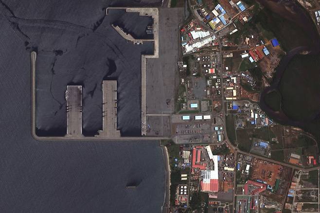 적도 기니의 항구도시 바타를 위성으로 촬영한 모습. /막사테크놀로지