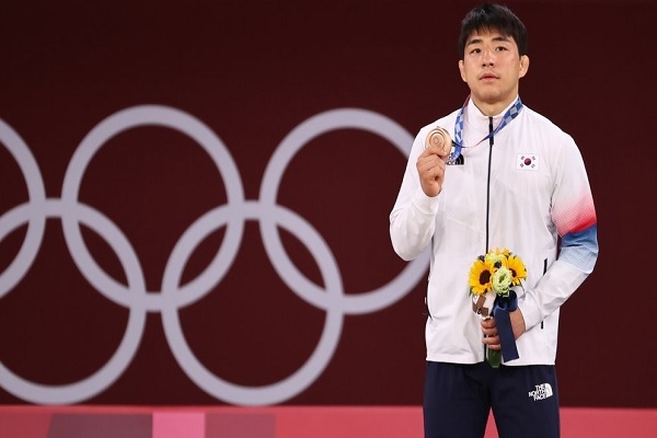 2020 도쿄올림픽 유도 남자 73kg 이하급에서 동메달을 획득한 안창림. / 사진 = 연합뉴스