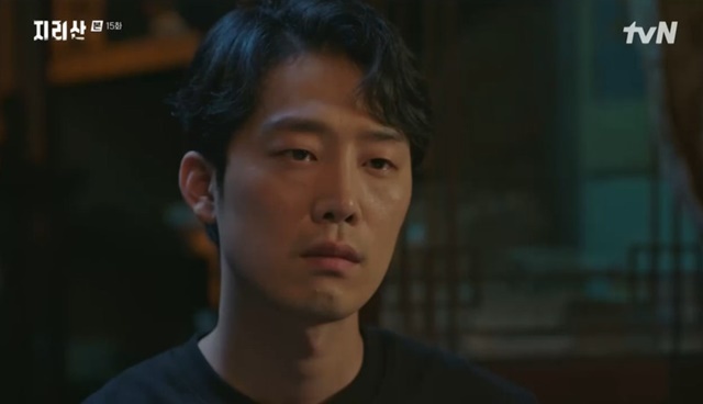 The Seaok-Ho Jeon, who had suspected Murderbeom, was killed; Real was Lee Ga-Seop.In the 15th episode of TVNs Saturday drama Jirisan, which aired on December 11, Reals identity was revealed in the plays Kim Eun-hee/director Lee Eung-bok Park So-hyun.The family of the gang hyunjo (Ji Ji-hoon) climbed together to Jirisan and prepared to send the gang hyunjo.Kang Seung-ah (Lee Sun-bin), the younger brother of Gang hyunjo, met with the Seo-gang (Jun Ji-hyun) separately and said, I really thank you for the time being.West received a call from the hospital where Tsang hyunjo was hospitalized saying he had decided to remove the life support device the day after tomorrow.Jeong Gu-young (Oh Jeong-se) and Park Il-hae (Jo Han-cheol) asked what happened when the time and place of the Murder that Seo-gang said were out of order, and this steel is all the case data they had found.This steel is gang hyunjo still remains in the mountains, he said. The only three people left from the black bridge are the three residents, the Ranger Kim Sol and the Seok-Ho Jeon.Seoi River, Jingu-young and Park Il-hae started the case investigation together.One of the three remaining residents was Lee Yang-sun (played by Joo Min-kyung)s grandfather, and he said something that he could not say I am very sorry for him while he was in his mind.The other resident visited the temple every year until he died of cancer and wore a lantern for Kim Jae-kyung, the former black bridge head.The answer is in the mountain, he said, and I went to see this steel is Sung Dong-il and he told me all about it.You know the mountain best among us, and you will find it. Cho also handed over the record of the death to Kim Jae-kyung, the wife of Seo-gang.Park Il-hae, who found the cable car business documents in 1991 at the Jirisan Prosperity Society, said, At first, the villagers opposed it and Yang Geun-taek put an animal carcass in the well to drive people out.We agreed unanimously.Kim Jae-kyung, who was a bulwark unlike herbists who wanted to leave the mountain under the law regulations at the time, understood the difference in their position, saying that they would have wanted to stay in the mountain.He then stormed into the police box to see the case data, knowing that his father, This steel is Lee Se-wook (Yoon Ji-on), died in a hit-and-run accident.This steel is that night, when I checked the hit-and-run data, I went to Kimsols house. Meanwhile, Kimsol and Kim Woong Soon met in the black bridge, and Kimsol killed Kim Woong Soon.The birth age gang hyunjo found Kim Woong Soons body and knew that the criminal was Kim Soo-sun, not Kim Woong Soon.In the past, most black leggoers wanted to leave the mountain for cable car business compensation and threatened their wife to persuade Kim Jae-kyung against it.Kim Jae-kyungs wife died after collapsing with them and hitting her head on a stone. The suspect who killed Lee Se-wooks father in a hit-and-run was Kim Woong-soons father.Lee Se-wooks father was also in the middle of a row.