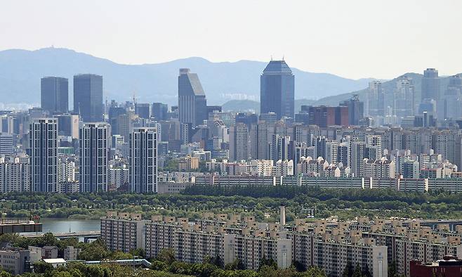 서울 용산구에서 바라본 강남구 아파트단지 일대 모습. 세계일보 자료사진