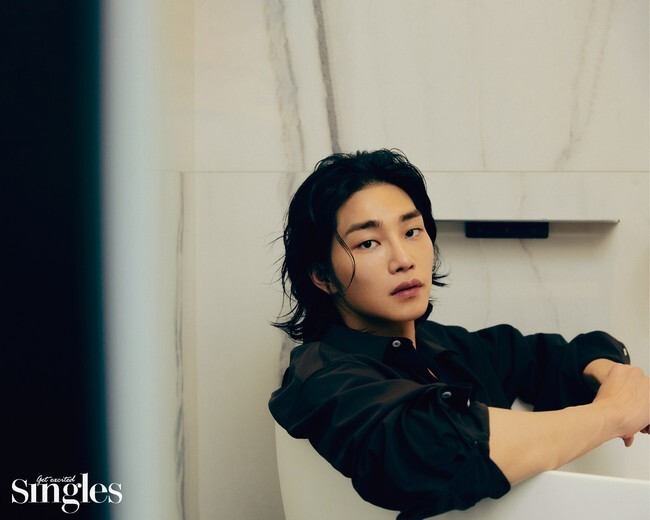 A visual picture of Actor Jae-young Kim has been released.Jae-young Kim recently filmed and interviewed lifestyle magazine Singles.In this picture, Jae-young Kim showed a strong presence with a chic style and a masculine appearance.Especially, the intense eyes staring at the camera are combined with the sensual mood, showing the unique atmosphere of Jae-young Kim, and the admiration was not constant at the shooting scene due to the unique visual and atmosphere that can not be replaced every cut in accordance with his modifier Photo Artisan.JTBC drama People Like You, which has been acclaimed for its unpredictable development, high immersion, and the performance of actors, has a special meaning for Actor Jae-young Kim.I was so eager to get the first script and try to act on the character Seo Woo Jae, but the day I heard the casting news, I cried like a child because I could not believe it (laughing).Since the previous film, the gap was long, so I felt a lot of pressure on this drama, but I got bigger energy than worrying about the scene I faced.Especially, I was able to see and learn how to look at the scene rather than Acting, and the Attitude outside the camera, so this work was so meaningful to me, he said.Actor Jae-young Kim, who is breaking the existing stereotypes with new transformations in filmography such as drama Love is Wonderful of Beautiful Life, Secret Boutique, One Hundred Days, and movie Don, is still thirsty for challenge.Especially, the character Seo Woo Jae in People who resemble you, which boasted a high synchro rate, said, It was not easy to understand the character at first because of the opposite role to the human Jae-young Kim, but it was interesting to be able to act as a person who does not have any resemblance. He looked like a man.