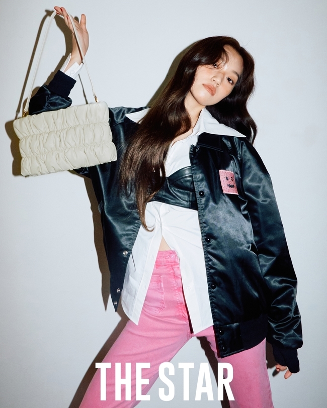 Weki Meki Kim Do-yeons stylish fashion picture has been unveiled.Kim Do-yeon recently showed off his presence as an idol representative fashionista under the theme of My Style through the January issue of the 100th fashion magazine The Star.Kim Do-yeon in the public photo matches denim in a white T-shirt or completes his own sensual daily look with sweater, muffler, knit, and bag.In an interview after the photo shoot, Kim Do-yeon said, It should be warm and pretty in winter.I enjoy wearing a coat rather than long padding and enjoying various styling. There are many people in me, and its a play and a play, he said honestly, but there are many love and love, but sometimes its cold.When asked about happiness, he said, I am really happy these days.I have found a hobby that is really important to me, but I have found a hobby that is right. 2021 was not a bad thing at all, but I was happy enough to remember them.Im really happy, he said sincerely.Finally, I think it would be nice to hear that Kim Do-yeon is a good person, and I feel upset when I want to be helpful to many people but I do not.I wish I could be a force for someone. 