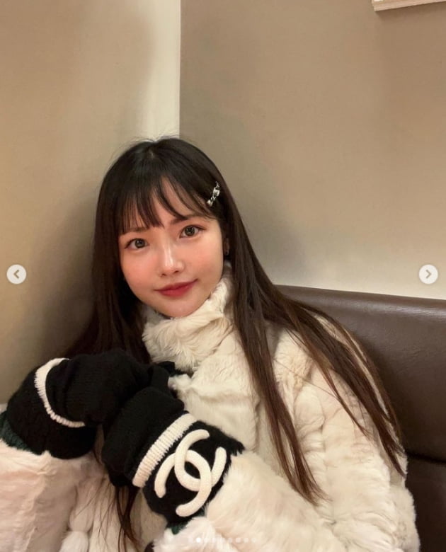 Actor Ha Yeon-soo has made a splendid recent situation.On the 30thHa Yeon-soo posted a picture on his instagram with an article entitled Happy New Year.In the open photoHa Yeon-soo is taking a self-portrait wearing gloves with colorful luxury goods inside.On the other handHa Yeon-soo has appeared on SBS Plus entertainment program Winat Season 2 which ended in April 2020.Photo: Ha Yeon-soo SNS