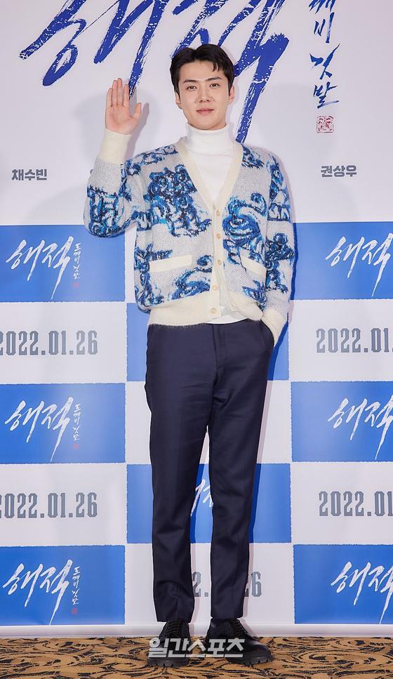 Actor Oh Se-hoon attends the premiere of the movie The Pirates: The Last Royal Treasure at the Lotte Mart Cinema World Tower in Songpa-gu, Seoul on the afternoon of the 12th.The Pirates: The Last Royal Treasure (director Kim Jung-hoon) is a film about the spectacular adventures of The Pirate Movies gathered in Sea to become the master of the royal treasure that disappeared without traces, and was performed by Kang Ha-neul, Han Hyo-joo, Lee Kwang-soo, Chae Soo-bin, Oh Se-hoon, Kwon Sang-woo and Kim Sung-oh.Released January 26, 2022. <Photo: Lotte Mart Entertainment Provisions