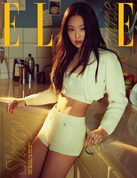 BLACKPINK Jenny Kims picture with fashion magazine Elle was released on the 14th.Through the public picture, Jenny Kim attracted attention by perfecting her colorful styling. Jewelry is an important element in styling.I would like you to like my new look a lot. Jenny Kim, who recently revealed her daily life on the mountain through personal SNS, said, I think the beauty of nature is impossible.I have made a commitment to a new year by gaining energy in nature. My goal is to spend a healthier time in my body and mind. Asked about the idea of ​​a modifier such as icorn and unique, he said, It is really glorious to be an inspiration to someone and an Iconiq being.I feel like I have to show a better and better appearance when you express me with these words.  I want to show you a more friendly and comfortable appearance in the future. Photo: Elle