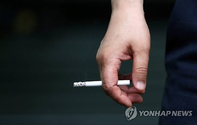 흡연 [연합뉴스 사진자료]