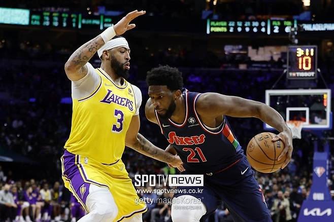 ▲ 조엘 엠비드(오른쪽)와 앤서니 데이비스(왼쪽).