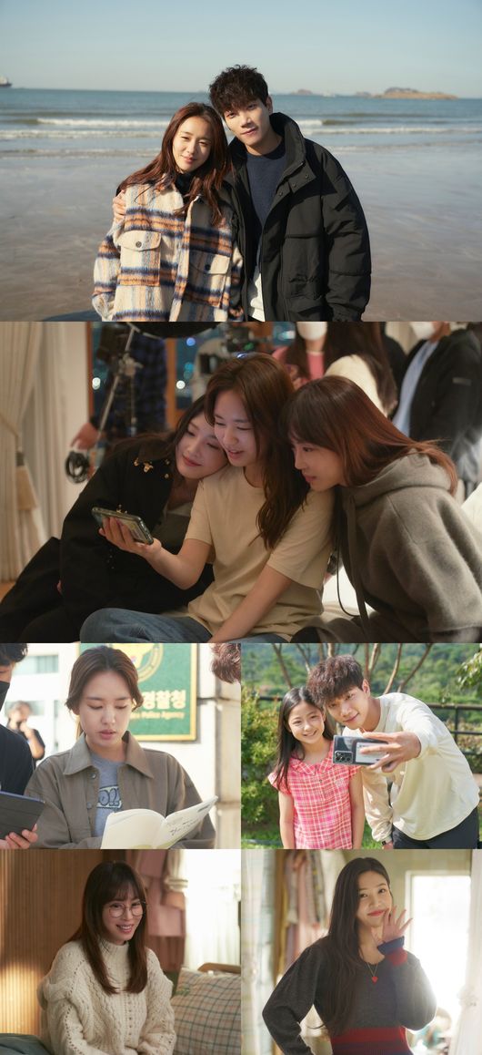 Only one person has unveiled the behind-the-scenes cuts of Ahn Eun-jin, Kim Kyongnam, Kang Ye-won and Park Soo-young.In JTBCs drama Only One Man (playplayed by Moon Jung-min, directed by Oh Hyun-jong, produced by Keyeast Entertainment, JTBC Studio), Pyo In-sook (Ahn Eun-jin) X Min Woo-chuns life melodies and Pyo In-sook X Kang Se-yeon (Kang Ye-won) X Park Soo-young (Sexuality) Mido)s sweet and bloody warms leave a deeper and deeper afterlife as they move toward the end.As a result, the friendship of the four actors is getting sticky.This is felt even if you look at the behind-the-scenes cut on the public New Years Day.It does not put the script in hand, and it shows the passionate shooting to be fully immersed in the character, and the smiles all the time, making the scene atmosphere feel better.The actors said, The scene is really fun and I am shooting comfortably. But the source of the conversation was here.So, just four times before the end, the attention is focused on what kind of ending will be for the four people.While the anger that poured out of the direction was racing toward Insuk and the rainy season, he faced the head of the team of Gwangsudae Hwang Ma-jin (Lee Bong-ryun), who emits unusual energy.Seyeon and Mido, who are pursuing their happiness, have also been in trouble with the situation that they have been twisted.The more you do, the more you wonder how the four people who boast of a stronger breathing will overcome this crisis.The teamwork of Ahn Eun-jin, Kim Kyongnam, Kang Ye-won, and Park Soo-young is getting sticky by the day, the production team said. Everyone, including actors, is trying to get the beauty of the line just four times before End.One person will be broadcast only during the New Year holidays, he said. I hope youll be happy for the new year, and Id like to ask for your attention to the last story of Only One, which is showing a human melodrama of life.Co-produced by Keyeast Entertainment and JTBC Studio, Only One People is broadcast on JTBC every Monday and Tuesday at 11 pm.Keyeast Entertainment, JTBC Studio