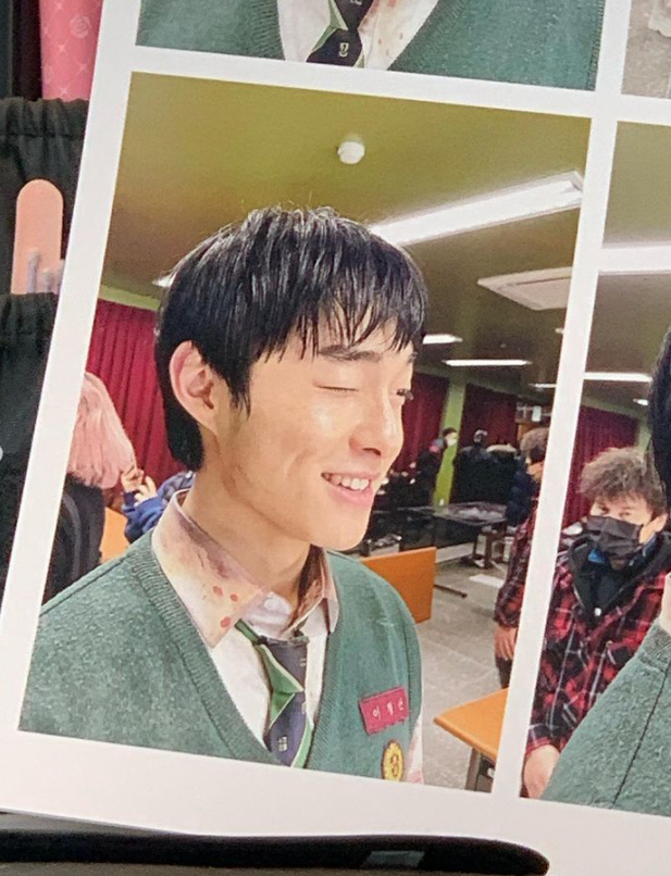 Actor Yoon Chan-young has released a large amount of field behind-the-scenes footage of my school now.Yoon Chan-young, who took a snow stamp that gained global fans as the main character Lee Cheong-san in Netflix Now Our School, has updated a lot of scene behind-the-scenes photos on SNS during the New Year holidays.Yoon Chan-young has released several cuts of scene photos taken with actors who appeared in My School Now during the New Year holidays.He posted pictures and videos taken with Lee Soo-hyuks Romon, Choi Nam-ras Jo Hyun, and Han Kyung-soos Ham Sung-min.Yoon Chan-young was interested in releasing photos taken for the makeup on the 2nd.On the first day, he gave a caramel that he ate at the shooting scene and told his fans, Happy New Year.Yoon Chan-youngs postings are not only Korean fans but also hundreds of thousands of overseas fans.Our school now has been the top of 46 countries on the 3rd day of the public.According to Flix Patrol, a global online content service ranking site, Our School now ranked # 1 in the Netflix TV show category as of the previous day.It was the third day after it was ranked first on the 29th of last month.There was also a favorable review from overseas media.The Guardian magazine said, The Zombie 2 of Korea: The Dead are Among Us show will surprise you. Our school is a dark existentialist work sweeping the World now.Although it is not easy to repeat such a huge success as Game, anyone who has seen the movie Busan will know that Korea is the best in World to tell the story of Zombie 2: The Dead are Among Us. As with the squid game, we made the most of the nightmarish spatial background, said American film media variety, adding that it had a dizzying effect as if it were in another world.My School Now is a story about students struggling to survive after being isolated from the school where the Zombie 2: The Dead are Among Us virus spread.