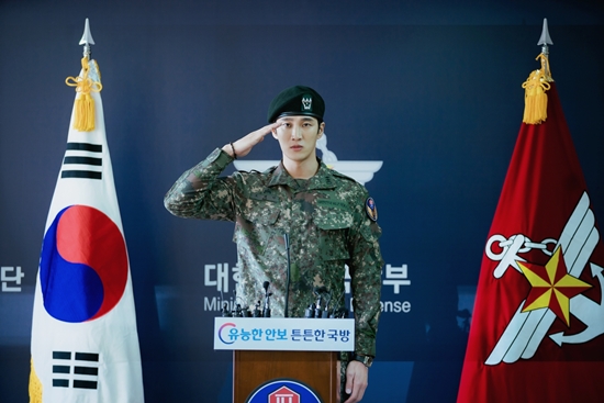 TVNs New Moonwha, which will be broadcasted on the 28th, depicts Do Bae-man (an assistant prosecutor for the military) who became a military prosecutor for money and Cho Bo-ah, who became a military prosecutor for revenge, meeting to break down the black and rotten evil in the Army and grow into a real military prosecutor.Yoon Hyun-ho, who has been receiving absolute trust in return for court, and director Jin Chang-kyu, who has been recognized for his sensual and delicate performance, write films Lawyer and Drama Lawyer, and herald the birth of a new court that he has never seen before.In particular, expectations and interest for Koreas first military court act, which combines all of the thrilling catharsis and exciting action, for the first time, which has never been shown by existing courts, are increasing day by day.Ahn An-hyun plays Dobaeman, a crazy dog military prosecutor who came to Army for money in the play.Dobaeman, who passed the judicial examination with a middle school graduation, chose to work as a military prosecutor for five years as a shortcut to succeed.Dobaeman, nicknamed Doberman because of his personality of making a game that he will never let go once he bites, and somehow he will win, has a unique strength, skillful speech, weed-like adaptability, beastly moistness, and a person with the narcissism of Manleb who is superior to anyone.But to him, Army is no more than a means of making money.Instead of the defense color Military uniform, he is waiting for the moment to return to the civilian legal profession with a luxury suit.The set-up alone stimulates curiosity infinitely, and the character is expected to meet the security prefecture and emit more colorful charm.Therefore, the first SteelSeries of the security prefecture released this time makes the mind of the drama fans waiting for Military Prosector Doberman even more excited.First of all, the most eye-catching thing in this SteelSeries is the Military uniform of An Bo-hyeon.The perfect physical that sticks even the Military uniform, as well as the intense aura of his sharp shining eyes, foresaw the birth of an extraordinary character.Especially, in the uncompromising gaze watching his front, which is saluting the sword, he can not take his eyes off with his charm with his restrained charisma.Another SteelSeries, the appearance of An Bo-hyeon, who is dressed perfectly in a suit with a Military uniform, stimulates curiosity.I feel satisfied with the expression of An-hyun, who is immersed in the smell of money as if he is enjoying food with a bundle of cash in his hand.Especially, his eyes, which are brighter than ever, but can not easily guess what the inside is, only heighten his interest in Character, who chose Army for money.The pilot character and Actor Security are meeting and they are showing perfect synergy, said the production team of the Military Prosector Doberman.I think I can feel a lot of new charm of An Bo-hyeon that I have not seen before.You can expect the performance of the security prefecture to create the only unique character. He raised his expectation by conveying his strong trust in Actor.Meanwhile, Military Prosector Doberman will be broadcasted at 10:30 pm on the 28th.Photo = tvN