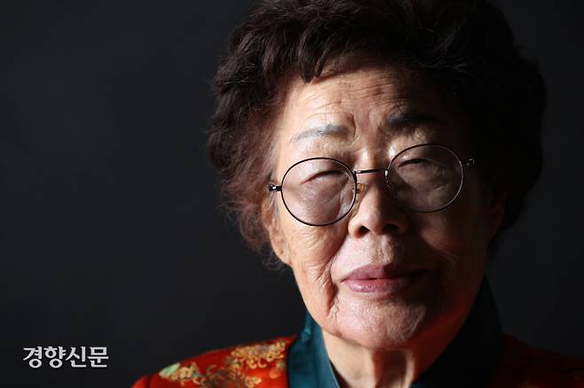 일본군 ‘위안부’ 피해자 이용수 할머니가 지난 2월 16일 경향신문에서 인터뷰를 하고 있다. / 권도현 기자