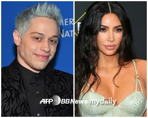 Kim Kardashian, 41, who is divorced from hip-hop star Kanei West, 44, is in love with the charm of 13-year-old American comedian Pete Davidson, 28.Pete Davidson has previously been engaged to Ariana Grande and has been dating actresses including Kaiah Gerber, Kate Beckinsale, Phoebe Dynebor and Margaret Qualley.Why is he being loved by such famous female celebrities?Hollywood star Ben Stiller, 56, who is a friend of Pete Davidson, appeared on The Howard Stern Show on the 23rd (local time) to explain why he is attractive.Davidson is an incredibly sweet man. Hes a great charisma. Hes sweet and funny, Stiller explained.I feel like he really likes work and is interested in work, and hes also going to do a lot of great things in the future, he said.His comedy is very impressive, and it is not easy to be such a funny and likable person, he said.Kim Kardashians aide told Page Six last month: Shes very happy and comfortable with Pete Davidson, hes very humble, very realistic.I dont care about appearance or coolness, and when Im with Pete, Kim Kardashian doesnt feel the pressure to be anything other than herself.The couple sparked a romance rumour in October last year, shortly after hosting SNL, when they were seen holding hands at Notts Scurry Farm in Southern California.Since then, he has been enjoying dating between New York and Los Angeles.When she appeared on SNL, Kim Kardashian and Pete Davidson appeared as Aladdin and Jasmine couple of Disneys Aladdin and shared a kiss to gather topics.
