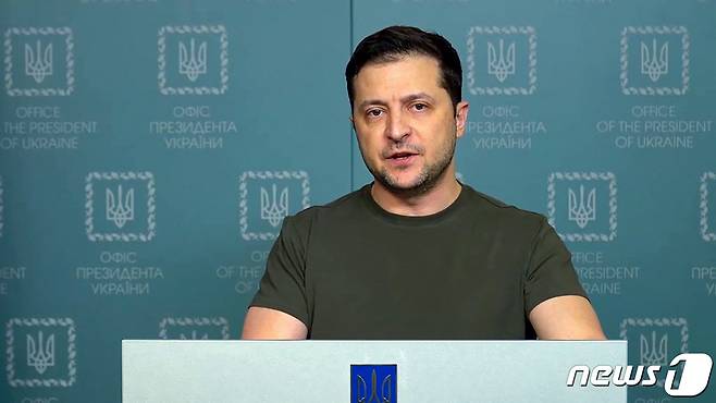 볼로디미르 젤렌스키 우크라이나 대통령이 대국민 연설을 하고 있다. © AFP=뉴스1 © News1 정윤미 기자