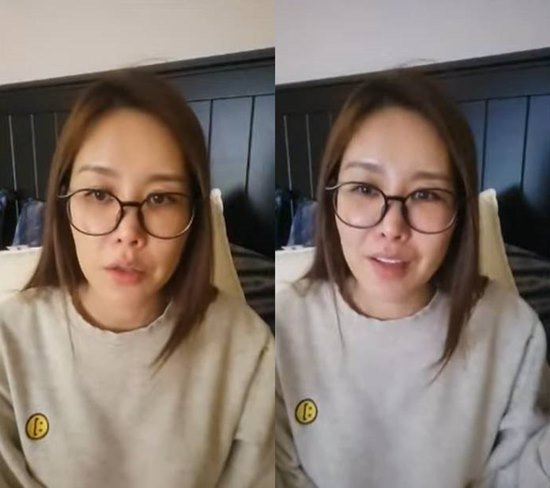 Chae Ri-na, who plays FC Top Girl in Goal Girl, mentioned the team balance problem.Recently, Chae Ri-na told the story of SBS entertainment program Golden Girl team through SNS live broadcast.Chae Ri-na opened the sentence saying, Im talking without adding any lies.Chae Ri-na said, What did the crew want from us is that it is meaningless for good friends to come and show football.We did not even practice the ball with pure heart because we wanted to see how it was that day without touching the soccer ball. But on the day, there were two kyonggi, so we suffered tremendously.It hurt about two weeks after Kyonggi, he recalled his first Kyonggi.Chae Ri-na said, I did it for about eight months on that Friend broadcast, but how do you follow it? I was a little angry at first because I thought balance was strangely out of the picture.So did Mr. Hwang So-yoon. I was very angry because I thought that equity was not right. We came to ask us not to touch the ball, but it was absurd, but it was all over. In season two of Goal Women, FC Top Girl (Chae Ri-na, Sea, Kan Mi-youn, Ayumi, Yubin) and FC Wonder Woman (Park Seul-gi, Cheetah, Kim Hee-jung, Hwang So-yoon, and Song So-hee) joined the team as a new team.In Goal Women broadcast on November 11 last year, FC Top Girl vs FC Wonder Woman, the last Kyonggi match of the new team, was played, and Kyonggi won FC Wonder Woman 4:1 against FC Top Girl.At that time, Song So-hee was eight months into the soccer club, and Hwang So-yoon was a soccer club player since middle school, and received a expectation as a team ace.According to Chae Ri-na, FC Top Girl played in Kyonggi without even practicing the ball.After Kyonggi, Chae Ri-na suffered calf inflammation and claw injuries, and FC Top Girl members Yubin, Ayumi and Kan Mi-youn were also injured.Chae Ri-nas Goal Girl team balance problem, the netizens said, Please practice hard and get revenge with victory, I think you will support the top girl more, I am very hard at the top girl players, Who did you want to stand out?and so on.On the other hand, there was a controversy that Golman was edited by arbitrarily manipulating the order of the casts goal score.The production team acknowledged the suspicion that the order of editing was broadcast differently from the actual time order in some rounds.In addition, the executive producer and director were immediately replaced, and improvements such as installation of the central scoreboard and replacement of the front and second camps were made.Photo: Chae Ri-na SNS, SBS broadcast screen