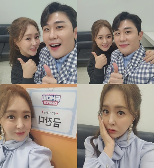 Singer Geum Jan Di has emanated Young-tak and a warm-hearted senior and junior chemi.Geum Jan Di recently released MBC M Show! Champion waiting room behind-the-scenes cut through his SNS.In the public photos, Geum Jan Di and Young-tak are staring at the camera with a smile while taking the Umji Chuck pose, which is upheld by Umji.In another cut, Geum Jan Di attracted attention by giving a friendly shoulder to Yeongtak and emitting a warm atmosphere.With two shots with Young-tak, Geum Jan Di stood next to his name in front of the waiting room door, leaving a certification shot with a pale smile, and attracting attention with his charm of reversal with a cute calyx pose.In addition, Geum Jan Di said, Geum Jan Di Show! Champion live broadcast You are a masterpiece.Im going to have an abalone, he said, and Im going to have a big hit. Im enjoying the waiting room.Geum Jan Di is the debut 20th Anniversary on March 3The fourth regular album You are a masterpiece has been released and is active.The title song Youre a masterpiece is an emotional ballad song conveyed to a loved one. It is a combination of Geum Jan Dis luxury voice, poetic lyrics and sweet melody.