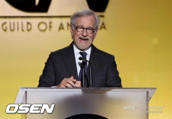 Steven Gerrard Spielberg has sparked a major backlash online for his comments about the unsightly squid game, the New York City Post reported on Sunday.Spielberg is reportedly being hit by comments made about the Korean actors in the Netflix series Squid Game, which has been a big success.At the United States of America Producer Guild Awards last weekend, Spielberg, 75, applauded the opportunity to lead the project to unknown actors.It was the domestic stars who brought the audience into the movie a long time ago, he said. It is interesting these days, but unknown people can appear in all mini-series or in movies.The squid game appeared and changed the calculations of all of us completely.Although it contains a favorable review of the casting of Squid Game and its achievements, Spielbergs remarks were a problem, and he faced great criticism on social media.Many netizens have mentioned that the actors who appeared in Squid Game have been in the Korean entertainment industry for quite a while and are stars.As I quickly pointed out on Twitter, the shows protagonist Lee Jeong-jae has starred in many iconic TV series and movies such as thriller The Handmaid, and Park Hae-su has gained fame in popular Korean TV dramas such as Sweet Gambun Life, the New York City Post said.One netizen said: United States of America always think that the world exists only in United States of America.They think everyone worships us: actors, singers, politicians, scientists, doctors, lawyers and CEOs all exist in other countries, dont be so ignorant, he wrote.Squid Game proves Hollywood has long been behind in acknowledging and praising Korean film/TV storytelling and talent, another netizen said.In addition to this, he pointed out the nationalism of United States of America people who can not see beyond their borders, saying, What a series like Squid Game shows is the opposite.People all over the world are satisfied with content other than English/White/United States of America Entertainment. Also to Spielberg, It is because you do not think they are known in our country.Steven Gerrard, I know you are busy, but even if you do a simple Google search, you can avoid such rudeness. 