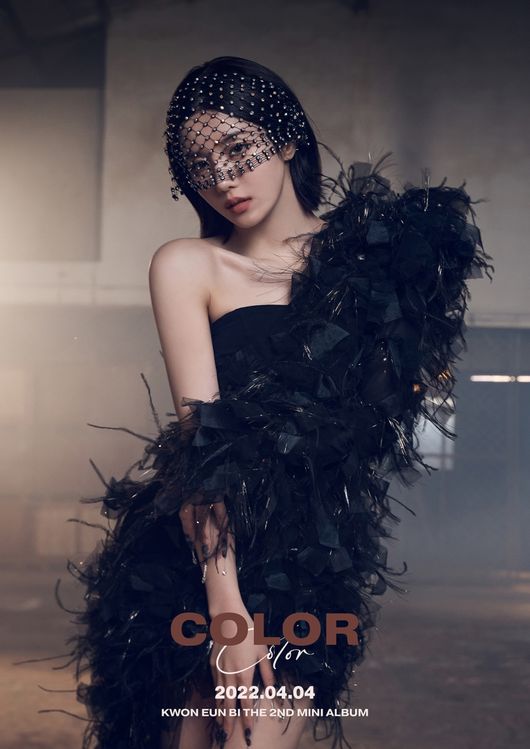 Singer Kwon Eun-bi has released all the new concept colors with various charms.Woollim Entertainment, a subsidiary company, posted the last concept color of Kwon Eun-bis second mini album Color on the official SNS channel at 0:00 on the 26th.Kwon Eun-bi in the last concept color that was released showed an elegant and alluring aura with a chic mood-inducing black dress and a bold accessory with a colorful design covering the face.Especially the colorful costumes decorated like feathers and the chic look of Kwon Eun-bi boasted an overwhelming force like Black Swan.The alluring mood of Kwon Eun-bi, styled black from head to toe, gave a mysterious feeling and stimulated global fans curiosity about Shinbo.Kwon Eun-bi, who has released the last concept color and has raised the enthusiasm for comeback, returns to his second mini album Color in seven months.Kwon Eun-bi is going to paint a colorful spring with a watercolor-like album Color that challenged the transformation of a new figure that has not been shown in the past.Kwon Eun-bis second mini album Color will be available on various music sites at 6 pm on April 4th.Woollim Entertainment
