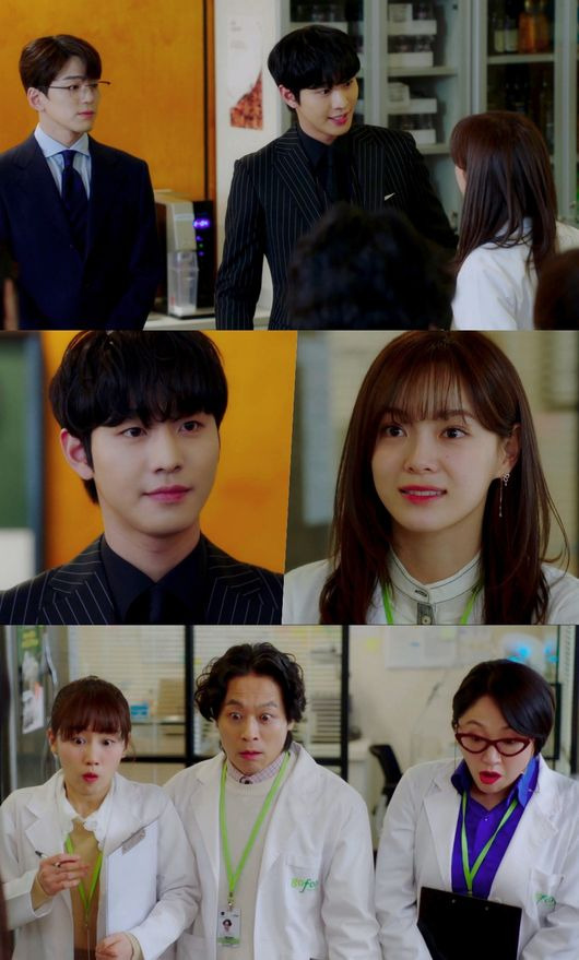 Ahn Hyo-seop and Kim Se-jeong, who are in the company, enjoy a Sreelekha Mitraing secret love affair.In the 9th episode of SBSs Mon-Tue drama In-house Match (directed by Park Sun-ho/playplayplay by Han Sul-hee, PR/planned Kakao Entertainment/Produced Cross Pictures), which will air on March 28, Kang Tae-moo (played by Ahn Hyo-seop) and Shin Ha-ri (played by Kim Se-jeong) will be portrayed.Two people, both bosses and employees at the same job, and their Sreelekha Mitraing secret love affair begins.The 9th scene released by the production team shows Kang Tae-moo, who came to the food development team lab where Shin Ha-ri is located. Kang Tae-moo came directly to meet Shin Ha-ri in a busy schedule.Kang Tae-moo, who wants to make love, and Shin Ha-ri, who is embarrassed by the visit of Kang Tae-moo, add to the Sreelekha Mitra of secret love in the company.Kang Tae-moo and Shin Ha-ri are exchanging silent signals with each other, and the two people who are sneaking their eyes quickly are exciting.Here, Kang Tae-moo is smiling at Shin Ha-ri with her honey-dropping eyes, and she cannot hide her favorite heart in her eyes where emotions are projected.Especially, Kang Tae-moo has come to the lab directly, amplifying his curiosity.In the meantime, the food research teams Yeo Ui-ju (Kim Hyun-sook), the deputy director of Gye Bin (Lim Ki-hong), and Kim Hye-ji (Yoon Sang-jung) are caught in surprise, adding tension.Everyone is staring at something with their mouths open, their pupils looking at something, and they are paying attention to what the employees have witnessed and whether their love has already been discovered.Shin Ha-ris episode of In-house was responsible for the laughter of In-house in order not to be caught by Kang Tae-moo in the early part.The production team said, Through the appearance of Taemu and Hari who are secretly dating others, we will provide unpredictable fun as well as excitement that can be felt only in secret love.I hope youll find a Sreelekha Mitraing love affair between Taemu and Hari.On the other hand, the 9th SBS Mon-Tue drama In-house will be broadcast on Monday, March 28 at 10 pm.in-house match