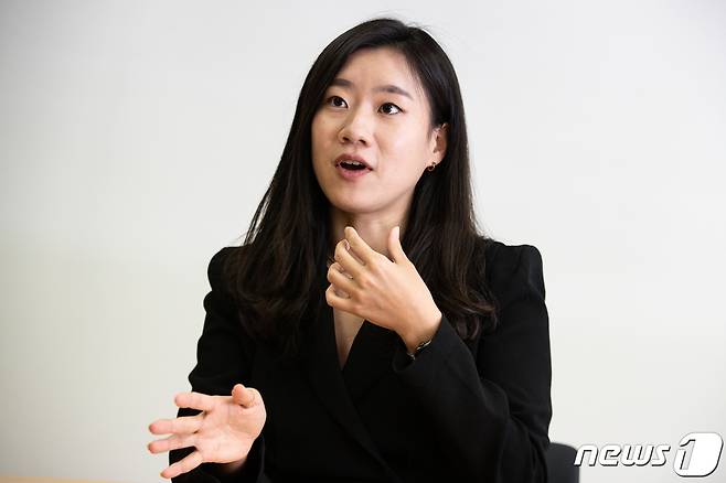 이현화 국립국어원 학예연구사가 31일 서울 강서구 국립국어원에서 뉴스1과 인터뷰하고 있다. 2022.3.31/뉴스1 © News1 유승관 기자