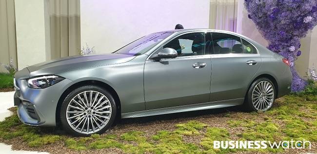 C300의 옆모습 / 사진=김동훈 기자