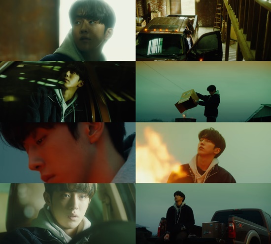 The last love just disappears like snow. After the farewell, lets erase it, and the more we shake it off, the more we introduce the mastery movie that burns in our hearts.The masterpiece is the title song From: X (FROM: X) for the second EP album From: X released in December 2018 (Ju Sung-geun and Oh Ji-hyun).As an album released in the winter, I set up tracks with stories about the pain and wounds of cold and lonely farewell.When the snow comes is the theme of I kept the night with you, and it contains the memories of the day that I missed after separation.The long night finds you Gina Rodriguez / If it snows white, will you come?Your words of love are in my ears like warm smokeGina Rodriguez forget you for a long night / White snow melts into your eyesThe last word you loved is seen like cold glassYoure the night I spent with you. / Melt the remaining footprints.I just walked in and out of the way. I was the night I spent with you.The lyrics that leave a lull like one poem are impressive: a short song that blends with a warm and warm melody leaves a calm afterimage, giving the listeners a deep impression.When the snow comes is a work that actor Nam Joo-hyuk has collected a lot of topics by appearing in music video in four years after his debut.Singer IU, Jannabi, Red Puberty, Epiton Project, rooftop moonlight, and other vintage colors and visual beauty, Lee Kyung-kyung, who is loved by megaphones, has been able to capture megaphones.In the music video, Nam Joo-hyuk played an emotional performance that filled the empty and faint sensibility after the farewell.I also remembered my past love by touching or scattering various objects such as cameras, cassette tapes, and so on.I also burned the things with memories and stood around for a while, and then I was saddened by the tearful appearance.Nam Joo-hyuk added a sense of immersion by performing concentrated emotional acting for about a third of a short time.When the song ended and the ending credits went up, it left a big afterlife as if I had seen a feature film.Nam Joo-hyuk, a model, has grown steadily since his debut as an actor in 2014, with various genres and characters such as Drama Huayu - School 2015, Cheese in the Trap, Lovers of the Moon - Bobo Sensei, Weightlifting Fairy Kim Bokju, Habaeks Bride 2017, Snowy and Start Up.Especially, TVN Drama Twenty 5 Twinty One which recently ended, has been loved by Baek Jin-jin and has been perfectly positioned as a popular actor.In this work, Nam Joo-hyuk showed a variety of aspects such as hard and warm charm from the appearance of youth frustrated by the pain of the times, and was loved by viewers.Above all, the pure and beautiful love story with Kim Tae-ri in the play caused many peoples over-indulgence and brought up a big topic.The romance of the two people who pushed and pulled in front of the sad reality from the infinite support for each other made the viewers tearful, made them laugh, and gave them a happy time.Nam Joo-hyuk, who has shown another growth through this work, is already looking forward to seeing what other characters will appear in front of the public and convey deep impressions.I support Nam Joo-hyuks performance, which gives a resonance to those who see it with a sincere performance.On the other hand, 1415 is loved by songs that bring out consensus and messages of comfort after debut in 2017.After the release of the third EP album Naps! last December, he held a solo concert and showed a deeper musical spectrum.1415s sympathy and comfort songs bring more and more expectation.Photo: Music video, album jacket, agency, Drama stillcut