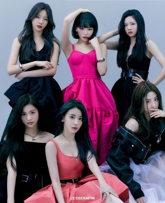 The complete image of the first girl group of Hive, LESERAFIM, was released for the first time.Le Seraphim posted a group photo and video of Le Seraphim on the official SNS and Hive Labels YouTube channel at 0:00 on the 10th.Leaders Kim Chae-won, Sakura, Huh Yoon-jin, Kazuha, Kim Garam, and the youngest Hong Eun-chae made a perfect visual combination.The six members in the photo appealed to the charm with a confident pose and expression.He has a variety of costumes such as comfortable denim look and dresses that utilize his individuality. In black and white photographs, he created a chic atmosphere.You can enjoy the full talent of Le Seraphim through group videos directed like casting Auditions.Le Seraphim made a strong impression by revealing himself as he was in the Audition that was evaluated by others.The video, named LESERAFIM CASTING CALL, ended with six members walking along with each other, raising expectations for follow-up content.Le Seraphim, who debuted in May, has released a lot of contents such as one logo motion film, 48 individual cuts, 6 personal images, 4 group photos and 1 group image.In addition, the First Moment of LESERAFIM project, which commemorates the first meeting between Le Seraphim and fans, presented a different enjoyment.Le Seraphim will continue to pour out a variety of content and show the essence of Classs Different Debut.Le Seraphim is a team composed of Kim Chae-won, Sakura, Heo Yun-jin, Kazuha, Kim Garam and Hong Eun-chae. It is the first girl group to launch with Hive and its label Sos Music.World class crews representing Hive, including Chairman Bang Si-hyuk and Kim Sung-hyun, Creative Director, will participate in Le Seraphims debut album and show high-quality content.source music offer