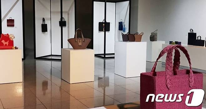 나주시천연염색문화재단은 오는 5월7일까지 나주시 다시면에 자리한 한국천연염색박물관에서 한지공예 작품전을 개최한다. © News1