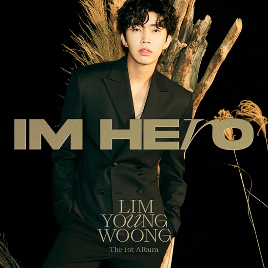 Singer Lim Young-woong has released his first full-length album, which boasts a scale of all time.Lim Young-woongs first full-length album, IM Hero, was released on various online soundtrack sites at 6 p.m. on the 2nd.The first regular Im Hero released in six years of debut is an album that can confirm Lim Young-wongs luxury vocal charm and musical spectrum.12Tracks of various genres and music styles were featured on this album, starting with the title song Can I meet again of the ballad genre that the transfer wrote and composed.The title song Can I Meet Again is a ballad track that can feel Lim Young-wongs emotional voice.The calm melody, the faint sensibility and the appealing vocals of Lim Young-woong combine to give the listeners a deep lull.Can we meet again? Can we go back like that time like before? What should we do if we meet again? Lets hold each other in our arms and shed tears without hesitation.The lyrics with the sad feelings that had to be sent to leave the lover who loved it,Lim Young-woongs voice, which feels the pain of mournful longing and parting, maximizes the sensibility of the song.Expectations for music videos, which are about to be released at 8 am on March 3, are also rising.The music video, which predicted the scale of the past through the teaser video released earlier, is gathering topics with various scenery of Paris.Lim Young-woong is showing off his more upgraded vocalist charm in the inner world that he showed as a trot singer through this album.Beyond his limitations, he expands his field as a solo singer, and the growth of Lim Young-woong, which reveals his presence, stands out.Meanwhile, Lim Young-woong will start a national tour concert from the 6th of this month.Photo: Lim Young-woong Can I Meet You Again music video teaser, fish music