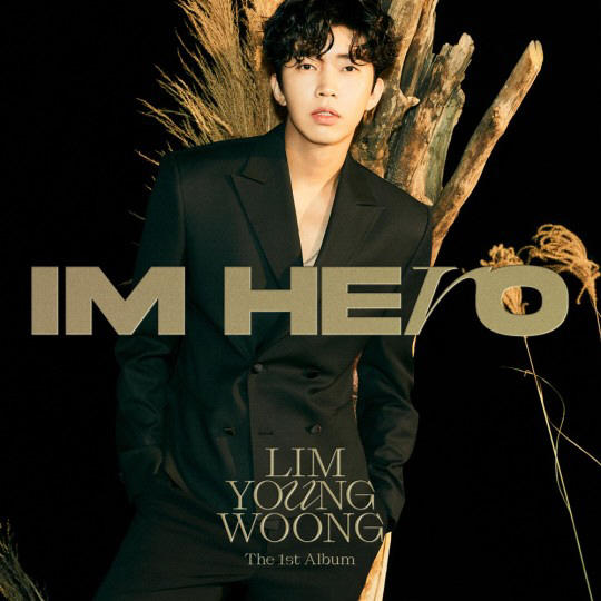 Singer Im Young-wong won the soundtrack charts with his first album IM HERO released on the 2nd, and it topped the Gaon Music Chart 19 weekly retail album chart.According to the Gaon Music Chart on September 9, Im Young-wongs IM HERO was sold the most at 6 pm on May 2, the day of release, during the 19th weekly chart.Im Young-woongs IM HERO topped the Gaon Music Chart 19 weekly retail album chart.Im Young-woongs debut full-length album IM HERO is an album of hope, comfort and our ordinary life, and has a total of 12 tracks including the title song Can I meet again.The second place on the weekly retail album chart was LE SSERAFIMs FEARLESS and ENHYPEN JP 2nd Single DIMENSION: SENKOU.19th week (2022.05.01.~2022.05.07) On the daily retail album chart, ▲ Monstar X SHAPE of LOVE (1 day), ▲ Im Young-woong IM HERO (2-4 days), ▲ WOODZ (Cho Seung-yeon) COLORFUL TRAUMA (5 days) ▲ Im Young -woong IM HERO (6th) ▲ LE SSERAFIM FEARLESS (7th) ranked first.Im Young-woong also climbed to the top of the retail album charts for four consecutive days during the counting period.Im Young-woong proved its reputation, with Hanterchart also overwhelmingly number one; Hanterchart announced its first week Ultratop at 10:2022 a.m. on May 9.The number one weekly Ultratop was Im Young-woongs IM HERO album, which sold 1.1 million copies.Im Young-wong sold more than 940,000 copies in the first day of the first count, and became the first solo singer and the first trot singer to become the first million seller.Following Im Young-woong, the second place was LE SSERAFIMs FEARLESS, the third was Woods COLORFUL TRAUMA, the fourth was IVEs LOVE DIVE, and the fifth was MonstarXs SHAPE of LOVE album.In the sixth place, C.I.T.T (Cheese in the Trap) was ranked, 7th was Stray Kids ODDINARY, 8th was Ryeoks A Wild Rose, 9th was Glitch Mode of En City Dream, and 10th was CHASE EPISODE 2.MAUM album was selected.MonstarXs SHAPE of LOVE was the number one global chart for the week.MonstarX has proved its position as a global artist, especially in the United States, Japan, Australia, France and Germany.The charts for the first week of May are from May 2 to May 8, and Ultratop will be released based on domestic and overseas record sales.