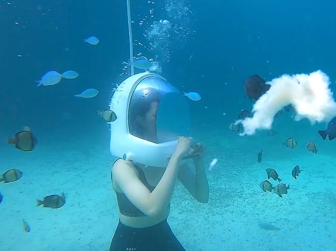 헬멧 다이빙. /사진제공= 아리랑TV