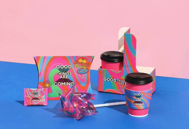 신세계 봄 캠페인 제작물(신세계백화점 제공)© 뉴스1