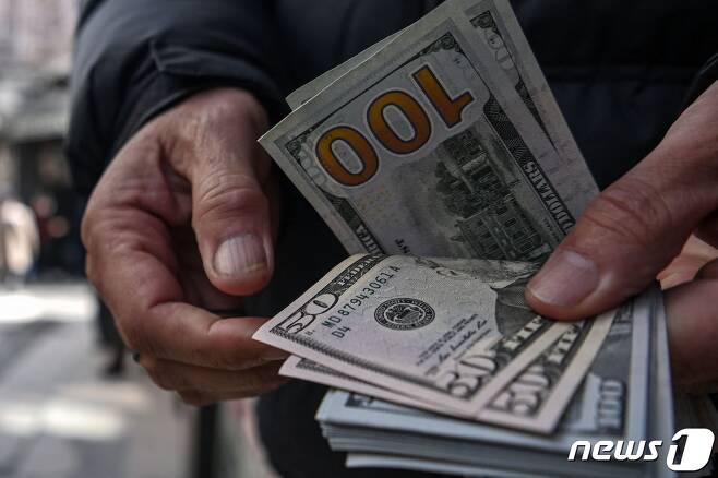 미국 달러지폐 © AFP=뉴스1