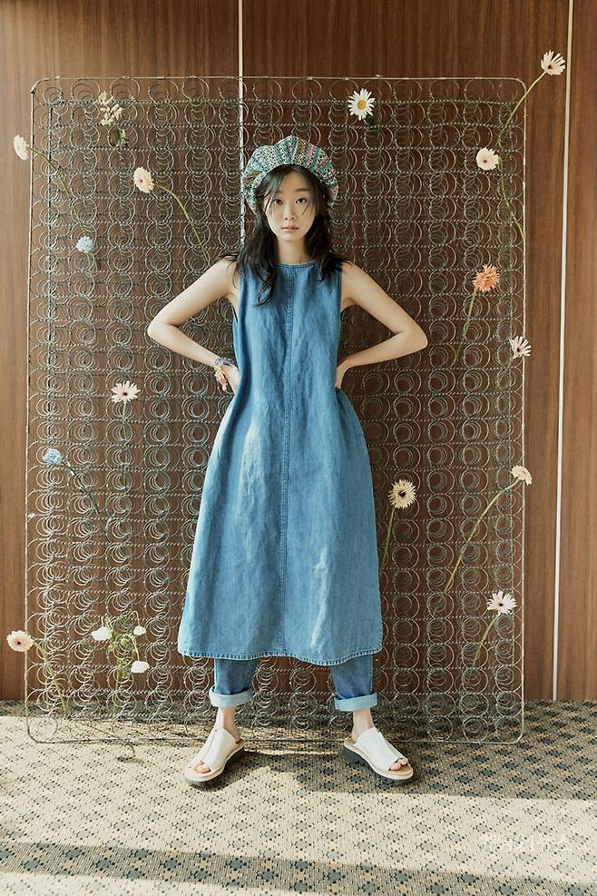 사진 : 스튜디오 톰보이(STUDIO TOMBOY) 22 여름 캠페인, 전속 모델 배우 김다미 (사진제공 : 스튜디오 톰보이)