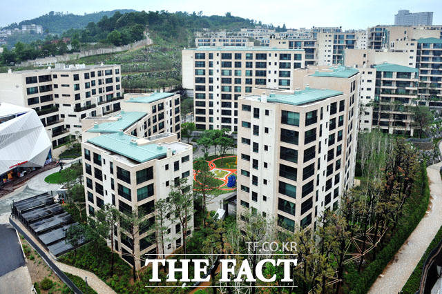 올해 우리나라에서 가장 비싼 가격에 팔린 아파트는 서울 용산구에 있는 '한남더힐'이다. /뉴시스