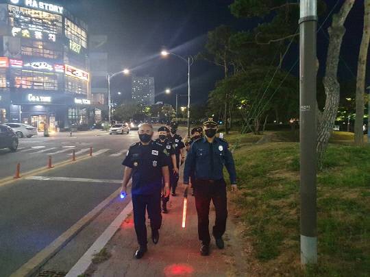범죄취약지역 합동 순찰. 사진=서산경찰서 제공