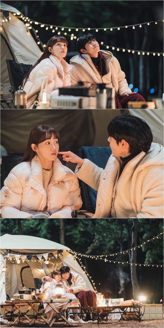 ‘별똥별’ 이성경, 김영대의 러블리 케미를 발산한다.사진=tvN 제공