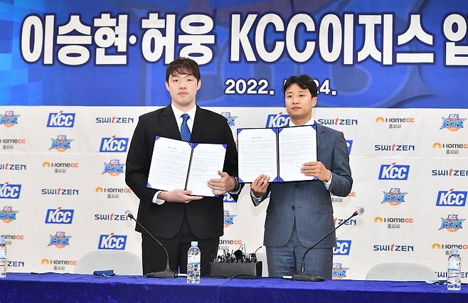 ▲ 이승현과 허웅 ⓒKBL