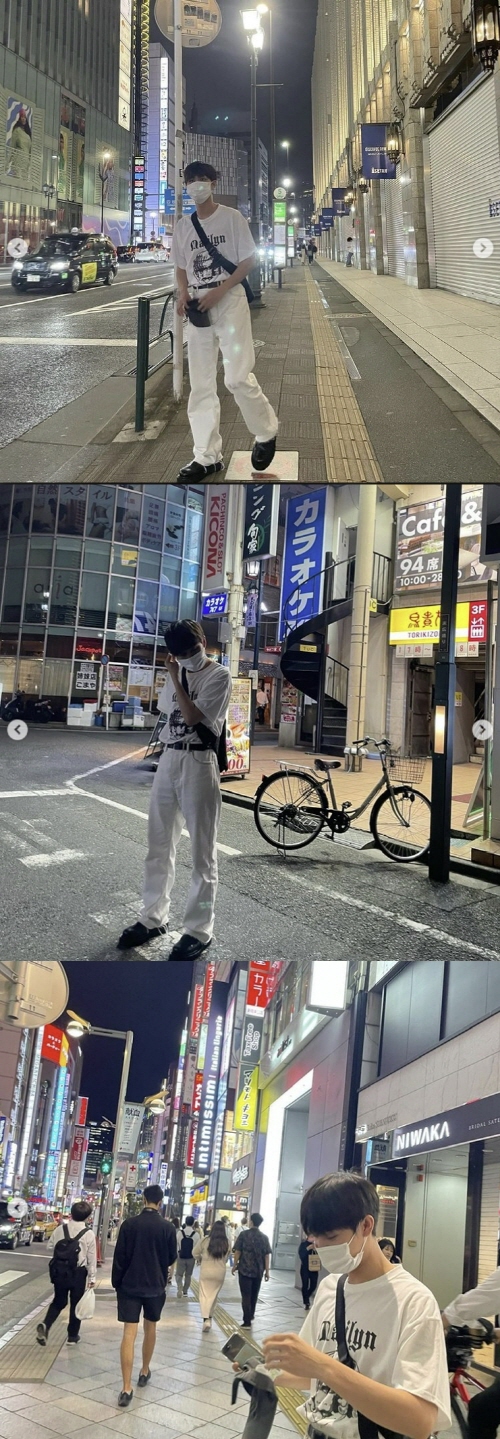NCT member Taeil reported on his recent situation in Japan.Taeil posted several photos on his instagram on the 6th with a hashtag called #tokyo without any special comments.The photo shows Taeil posing behind Shinjuku head office in Isetan department store in Japan, showing a plain yet attractive sense of plain clothes in white costumes up and down.Especially, even though I wear a mask, the warmth of Taeil, which is not hidden, attracts attention.Meanwhile, NCT 127 will continue its Japanese tour Neo City: Japan - The Link (NEO CITY: JAPAN - THE LINK) at the Kyocera Dome in Osaka on June 25 and 26.