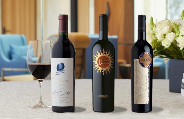 로버트 몬다비는 세계 여러 나라의 생산자들과 합작해 와인을 만들었다. 가장 대표적인 메리티지 와인 오퍼스 원(Opus One)은 프랑스 보르도의 샤토 무통 로칠드와, 루체(Luce)는 이탈리아 프레스코발디와, 세냐(Seña)는 칠레의 에라주리스와 합작한 명작 와인이다. 각 와이너리 홈페이지 캡처