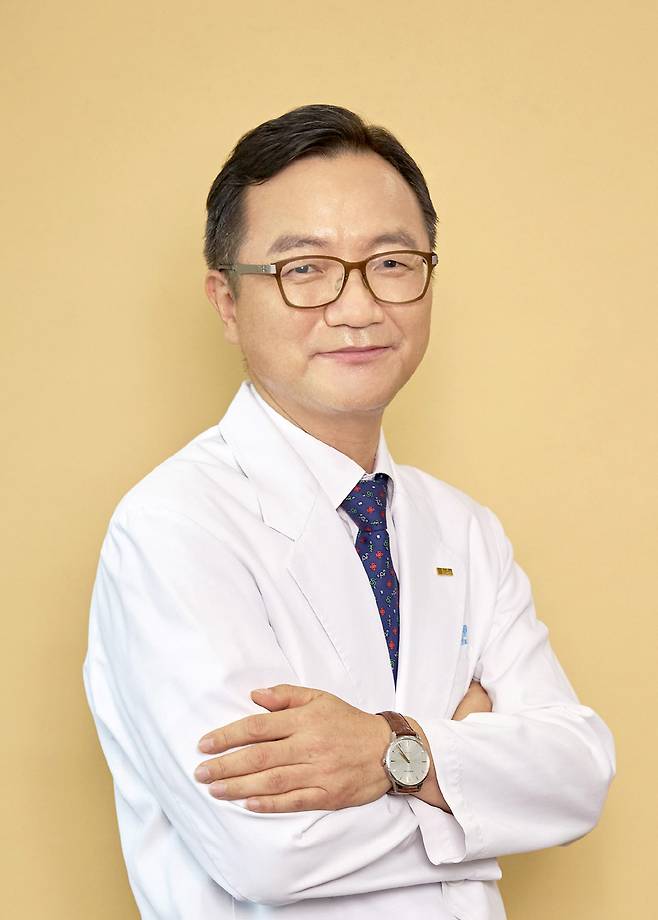 김진국 교수